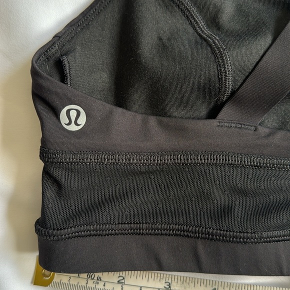 Lululemon sport bra - Picture 5 of 8
